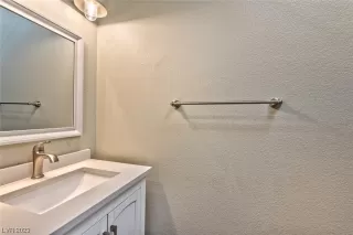 Photo #4: 2526467 Listing 