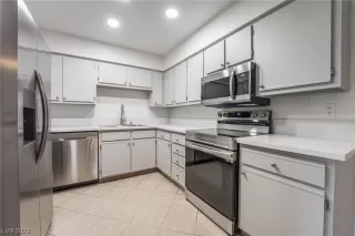 Photo #4: 2526478 Listing