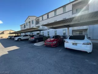 Photo #5: 2526500 Listing