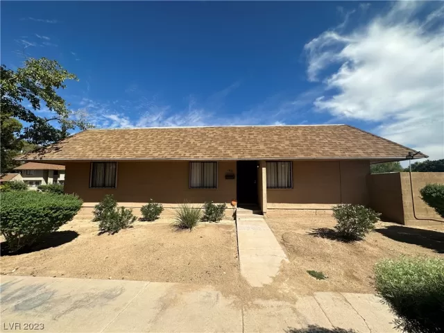 MLS: 2526513 Condo For Sale