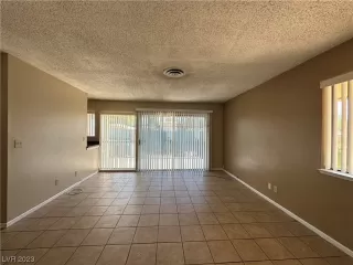 Photo #1: 2526513 Listing 