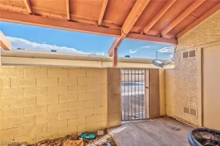 Photo #2: 2526520 Listing