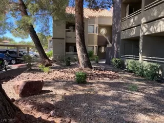 Photo #1: 2526523 Listing 