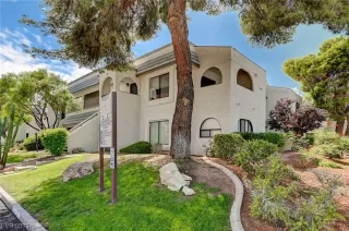 Photo #1: 2526577 Listing