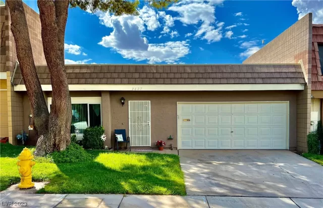 MLS: 2526582 Condo For Sale