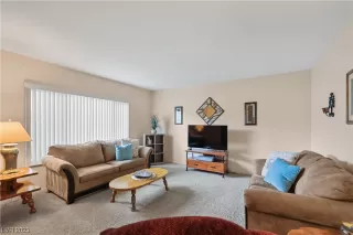Photo #1: 2526582 Listing 