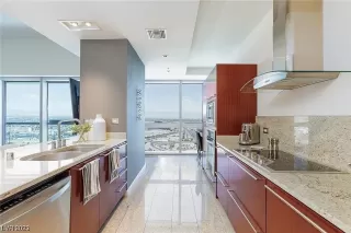 Photo #3: 2526622 Listing 