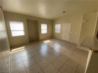 Photo #2: 2526630 Listing 