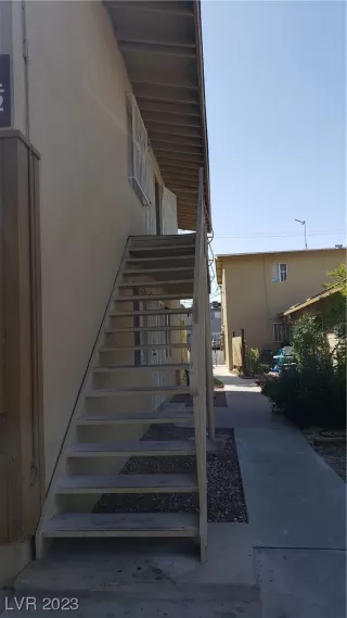 Photo #3: 2526676 Listing 