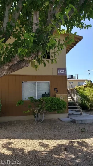 Photo #4: 2526676 Listing 