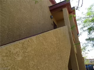 Photo #5: 2526682 Listing