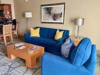 Photo #5: 2526739 Listing