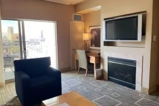 Photo #6: 2526739 Listing