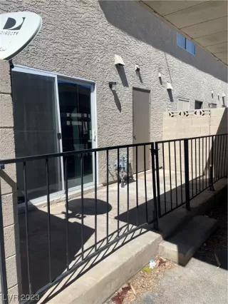 Photo #5: 2526775 Listing