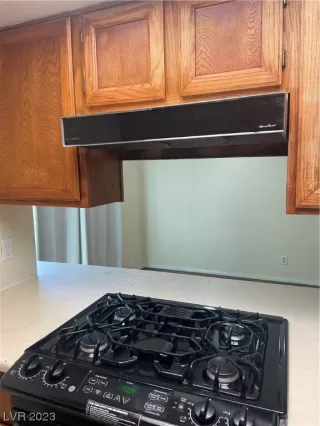 Photo #6: 2526775 Listing