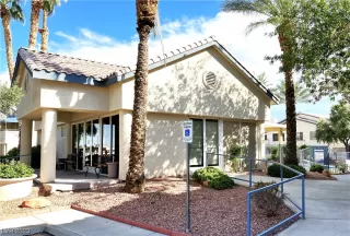 Photo #1: 2526782 Listing