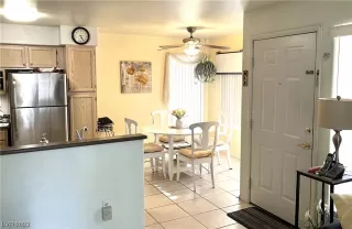 Photo #6: 2526782 Listing