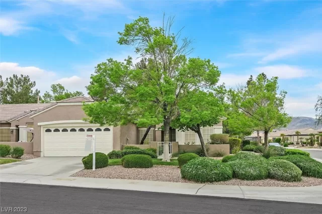 MLS: 2526802 Condo For Sale