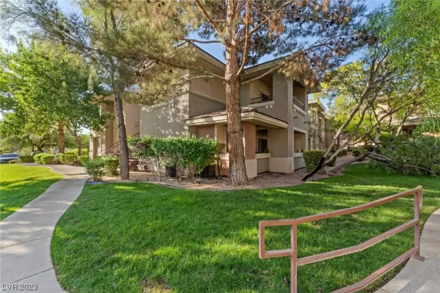 MLS: 2526809 Condo For Sale