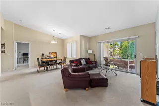 Photo #2: 2526809 Listing 