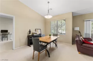 Photo #5: 2526809 Listing 