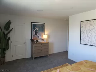 Photo #6: 2526816 Listing