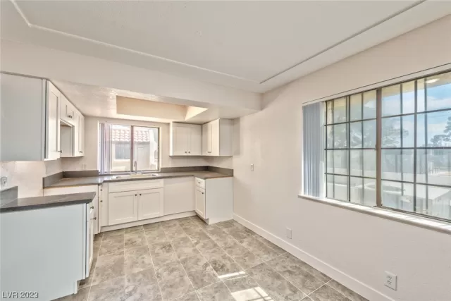 MLS: 2526842 Condo For Sale