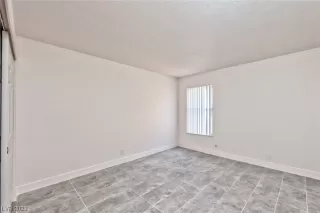 Photo #5: 2526842 Listing 