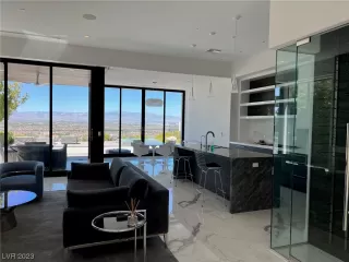 Photo #1: 2526850 Listing 