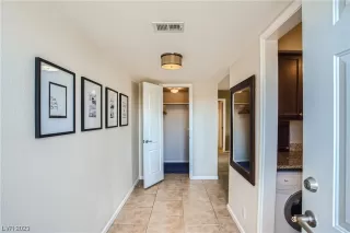 Photo #2: 2526859 Listing