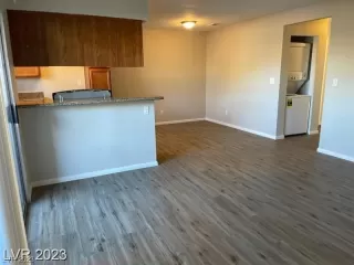 Photo #4: 2526863 Listing 