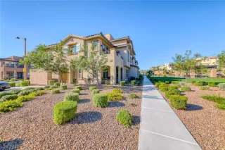 Photo #1: 2526869 Listing