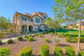 Photo #2: 2526869 Listing