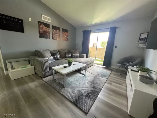 MLS: 2526921 Condo For Sale