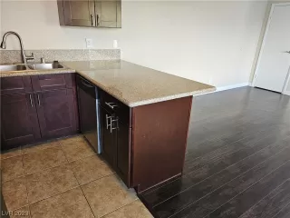 Photo #2: 2526947 Listing 