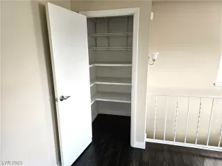 Photo #4: 2526947 Listing 