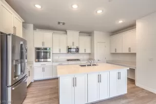 Photo #4: 2526974 Listing 