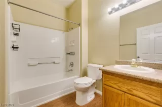 Photo #6: 2526984 Listing 