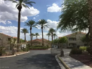 Photo #2: 2526988 Listing 