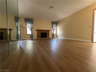 Photo #1: 2527002 Listing 