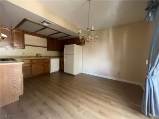 Photo #3: 2527002 Listing 