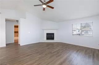 Photo #2: 2527003 Listing