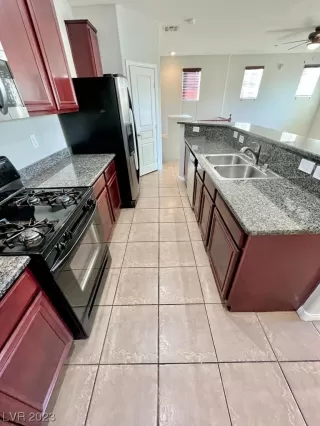 Photo #4: 2527008 Listing 