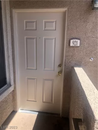 Photo #4: 2527048 Listing