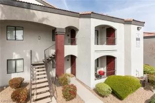 Photo #2: 2527062 Listing