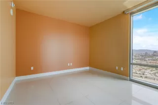 Photo #2: 2527189 Listing