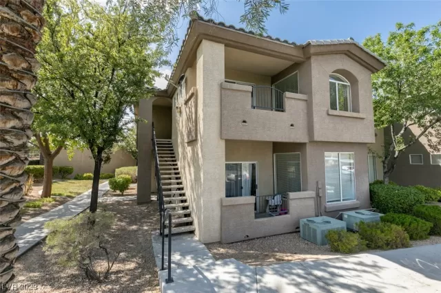 MLS: 2527210 Condo For Sale