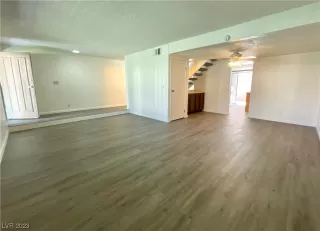 Photo #5: 2527227 Listing