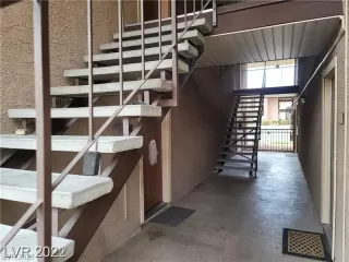 Photo #4: 2527239 Listing 