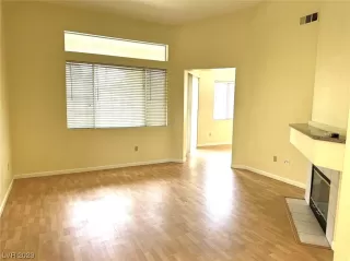 Photo #1: 2527272 Listing 